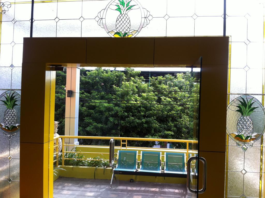 Pineapple Mansion Hotel Solo Exterior foto