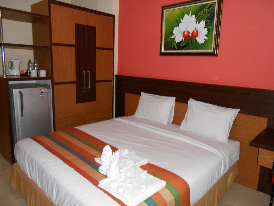 Pineapple Mansion Hotel Solo Quarto foto